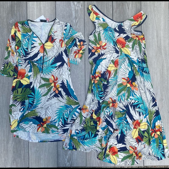 NWT Floral Dress Mini - Picture 2 of 6